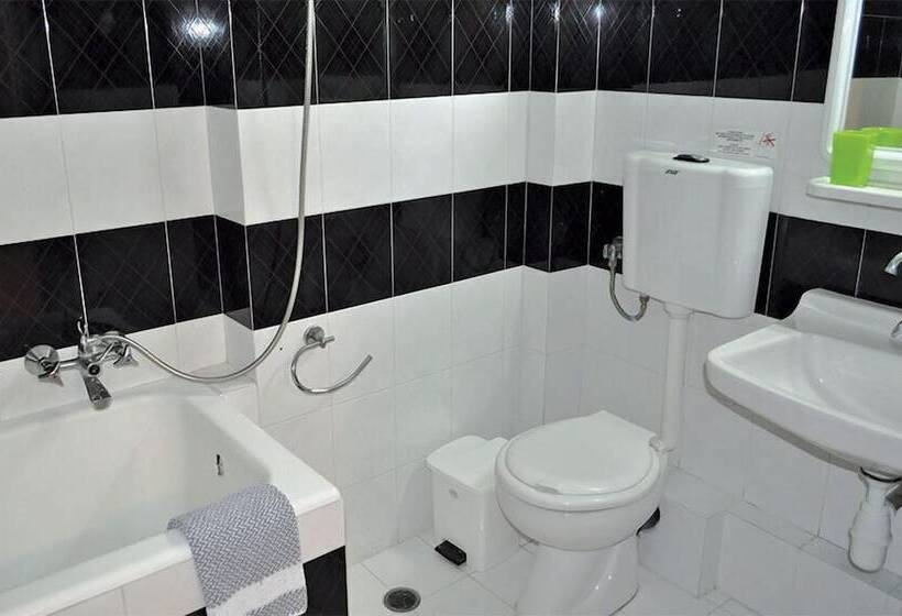 带1个卧室的公寓, Greta Apartments