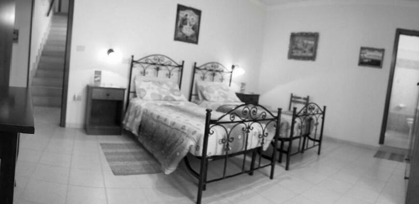 标准间, Albergo Vittoria