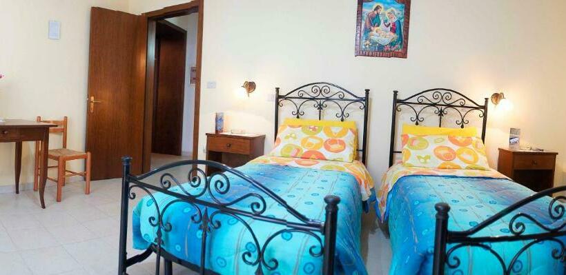 Standard Szoba, Albergo Vittoria