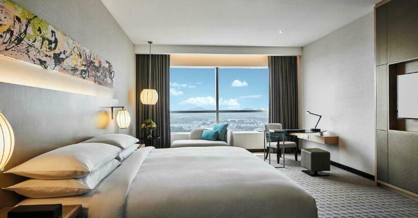 اتاق استاندارد با تخت بزرگ, Doubletree By Hilton Melaka