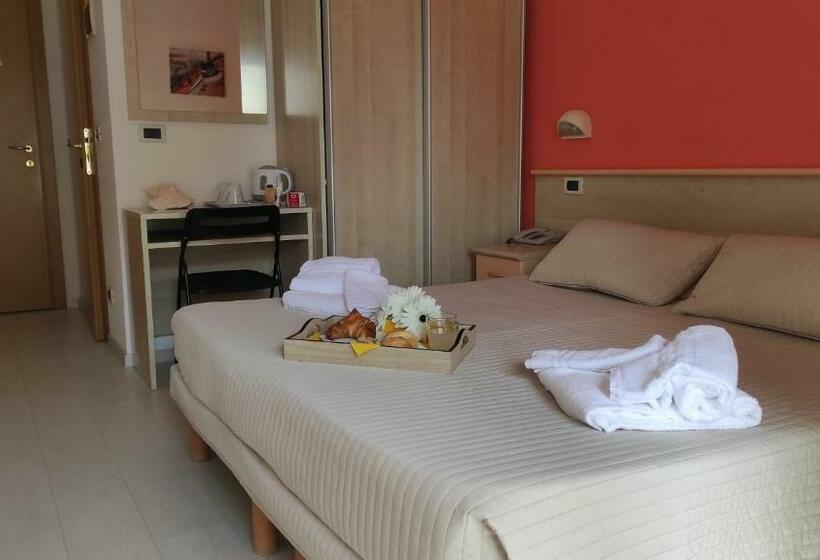 バルコニー付きスタンダードルーム, Eliani