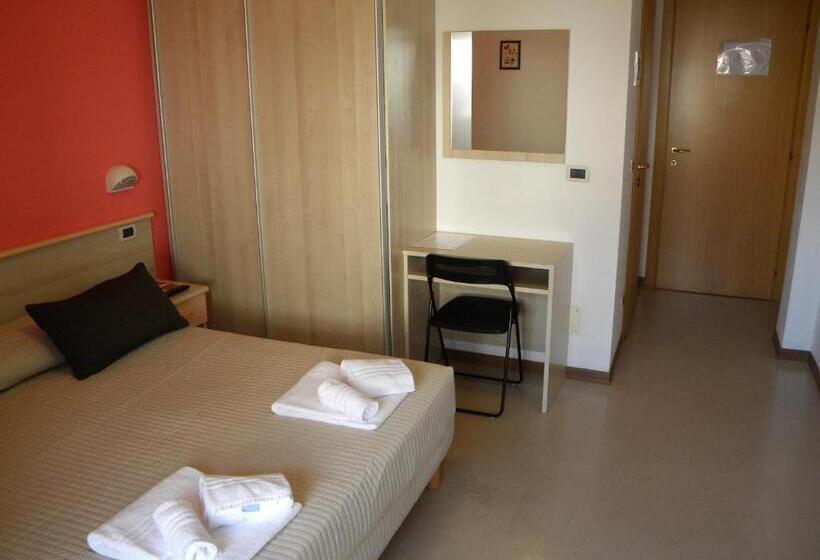 バルコニー付きスタンダードルーム, Eliani