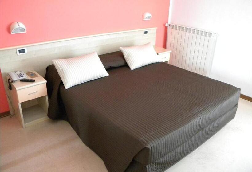 バルコニー付きスタンダードルーム, Eliani