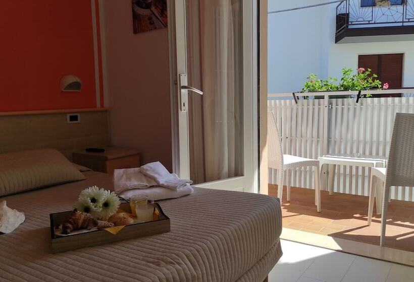 バルコニー付きスタンダードルーム, Eliani