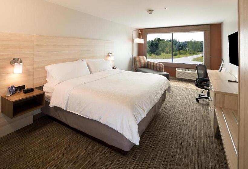 غرفة قياسية لذوى الاحتياجات الخاصة, Holiday Inn Express & Suites Alpena   Downtown, An Ihg