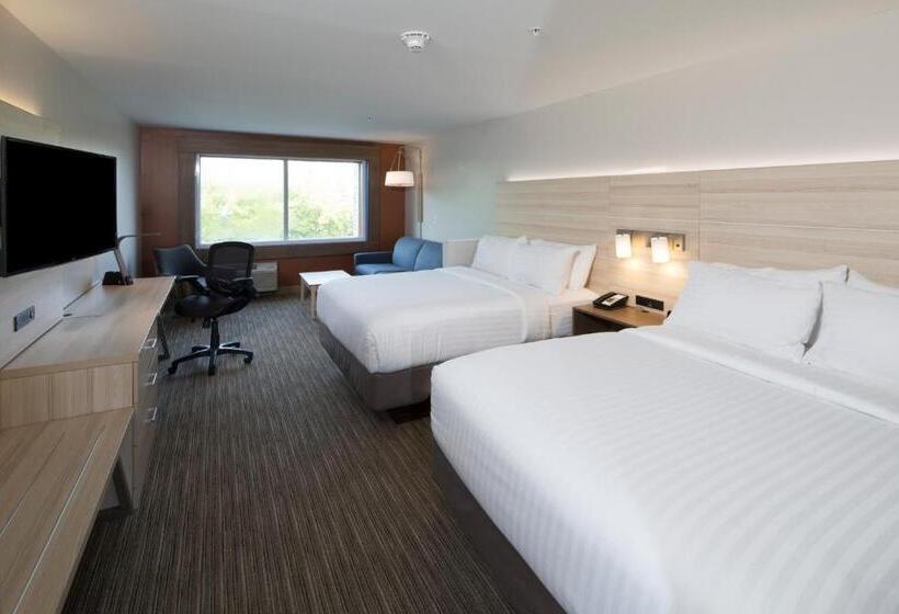 身障者適用スイートルーム, Holiday Inn Express & Suites Alpena   Downtown, An Ihg