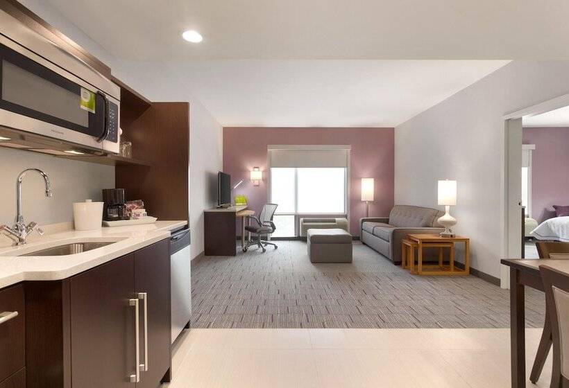 Люкс, Home2 Suites By Hilton Greenville Downtown