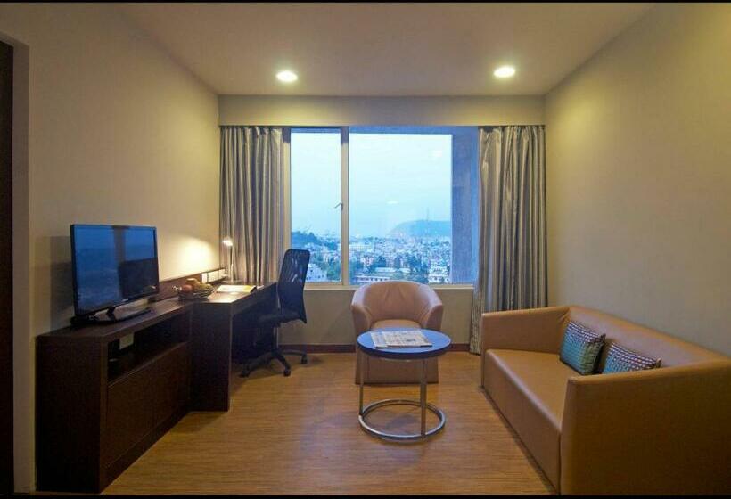 Suite Junior, Keys Select By Lemon Tree Hotels, Visakhapatnam