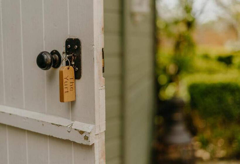 스탠다드 룸 공동 욕실, Little England Retreats Cottage, Yurt And Shepherd Huts