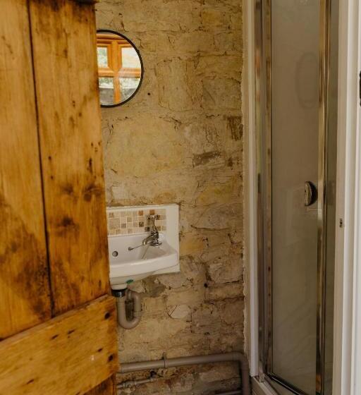 스탠다드 룸 공동 욕실, Little England Retreats Cottage, Yurt And Shepherd Huts