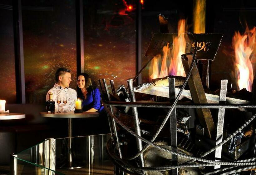 غرفة ديلوكس, Noc Na Chopku, Rotunda