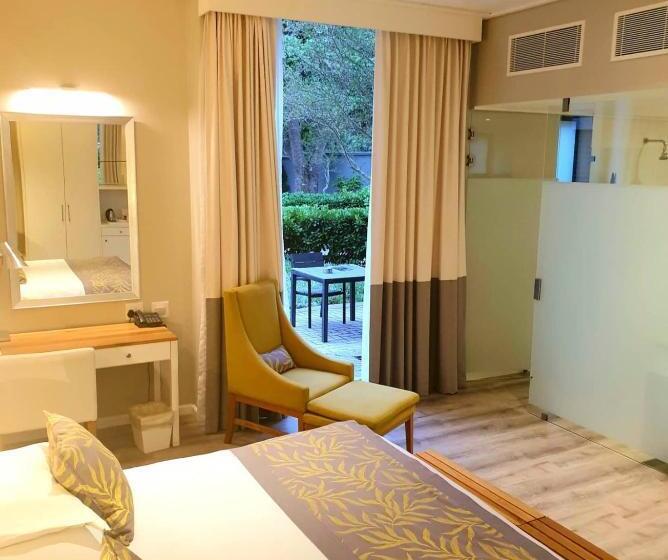 اتاق استاندارد با چشم‌انداز باغ, Royal St. Andrews Hotel, Spa And Conference Centre