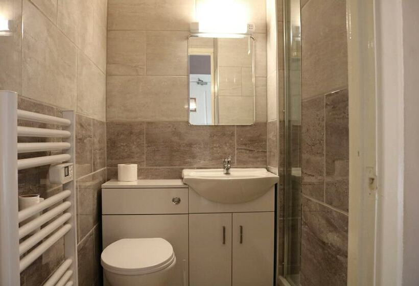 اتاق استاندارد, Schooner