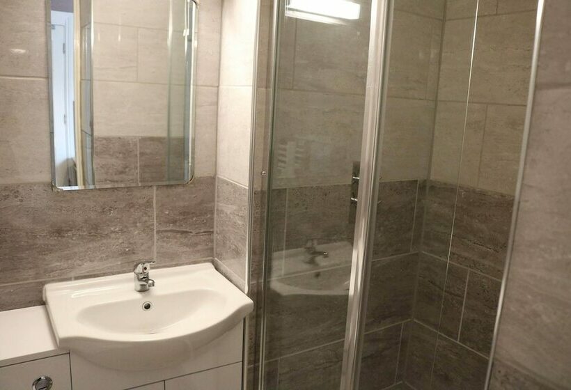 اتاق استاندارد, Schooner