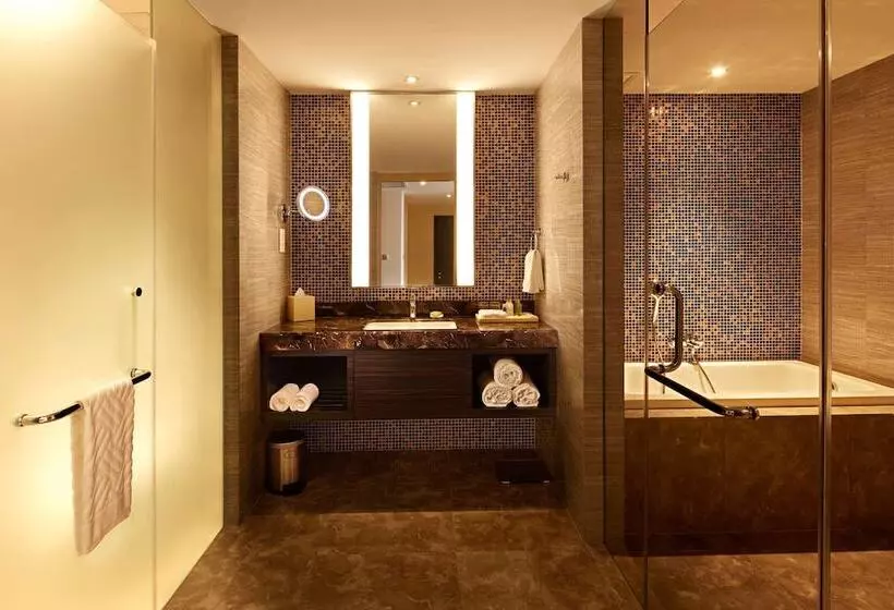 Junior Suite, Doubletree By Hilton Melaka