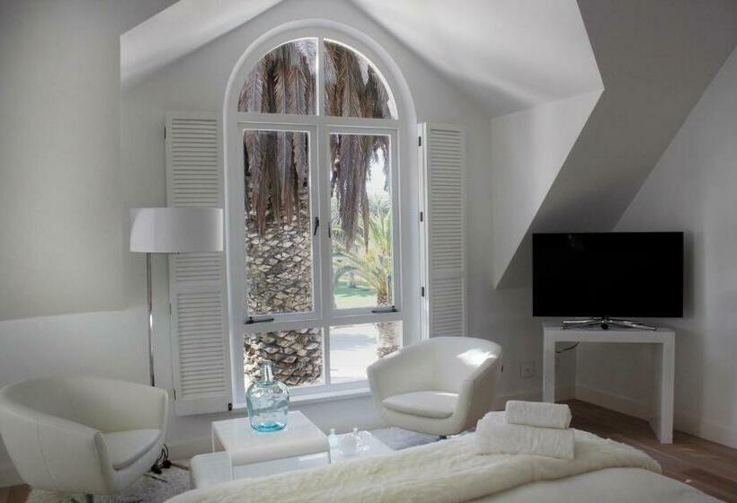 سوییت, Swakopmund Luxury Suites