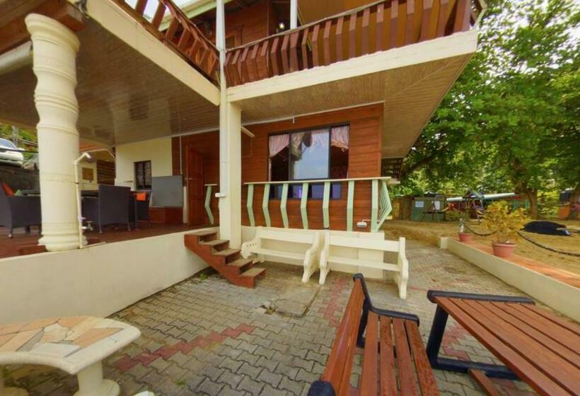 اتاق استاندارد با بالکن, The Naturalist Beach Resort