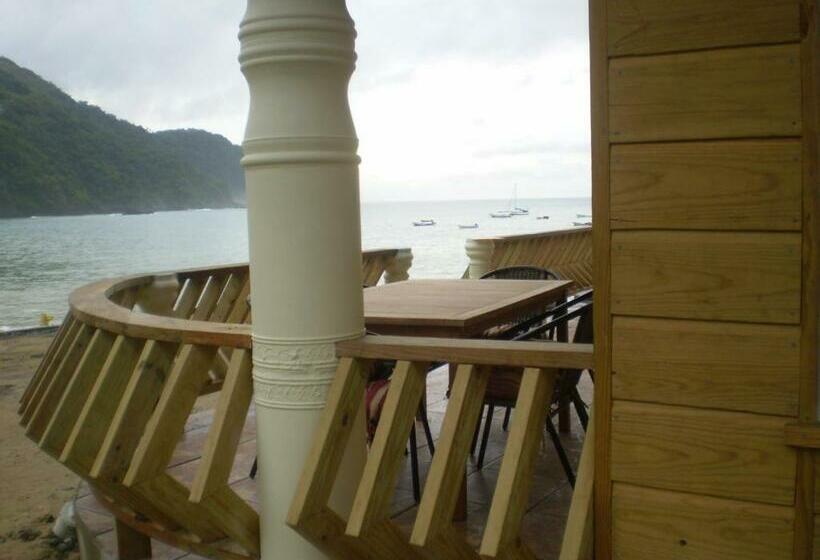 اتاق استاندارد با بالکن, The Naturalist Beach Resort