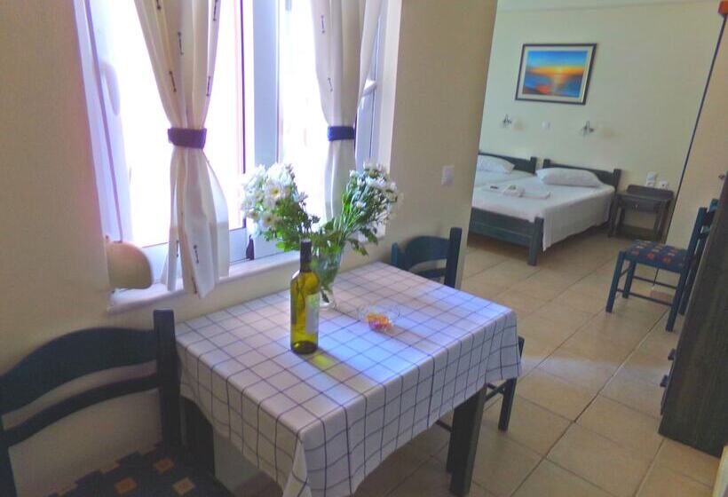 标准工作室, Katerina Seaside Studios