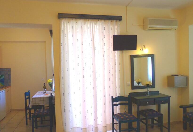 标准工作室, Katerina Seaside Studios