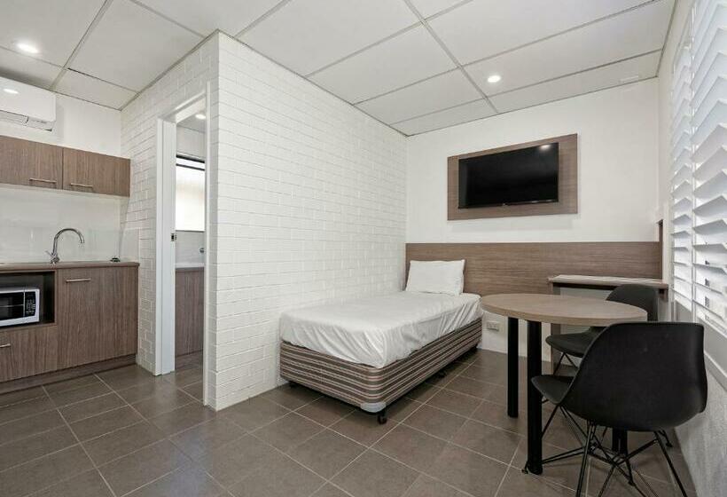 חדר סטנדרט לשלושה, Chalet Motor Inn