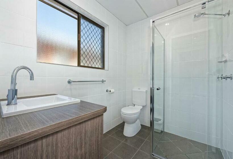 חדר סטנדרט לשלושה, Chalet Motor Inn