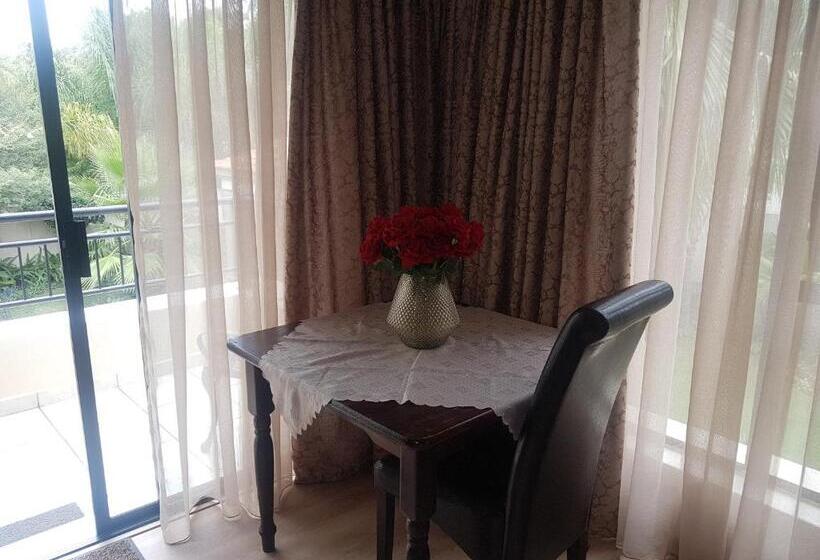 Номер Стандарт, Casa Flora Guesthouse