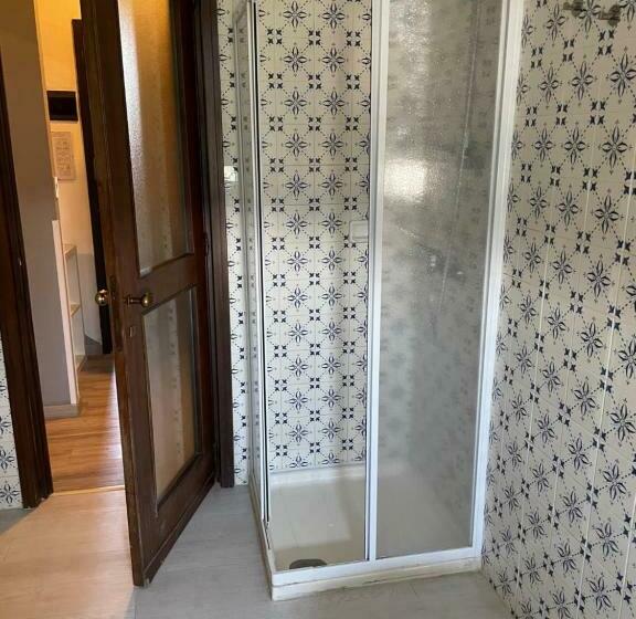 استودیوی استاندارد, Residence Europa