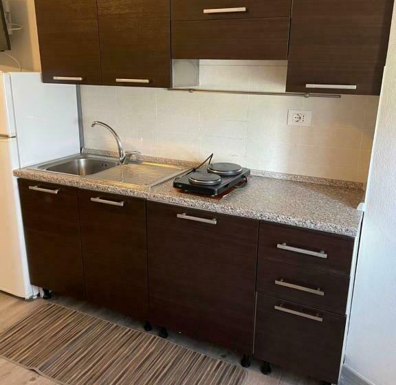 استودیوی استاندارد, Residence Europa