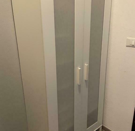 استودیوی استاندارد, Residence Europa