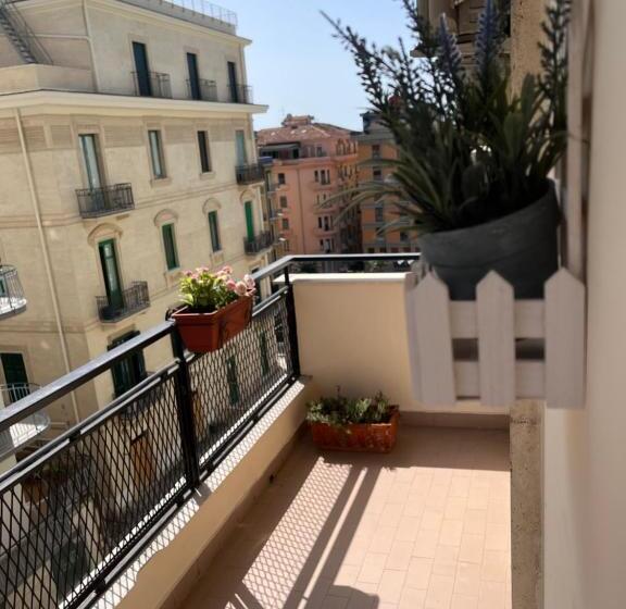 اتاق استاندارد با بالکن, Suite 39 B&b