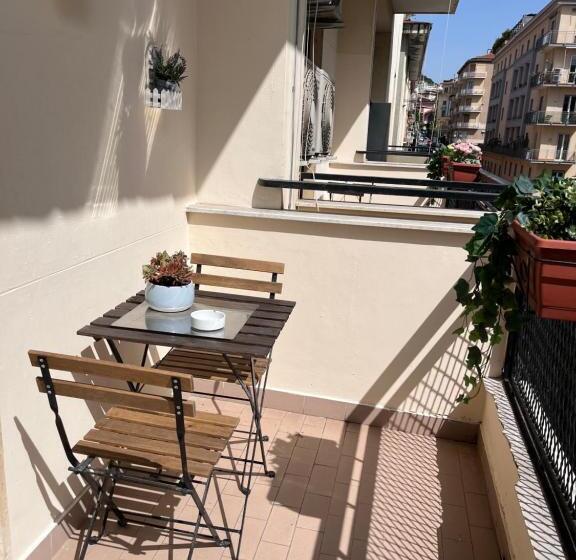 اتاق استاندارد با بالکن, Suite 39 B&b