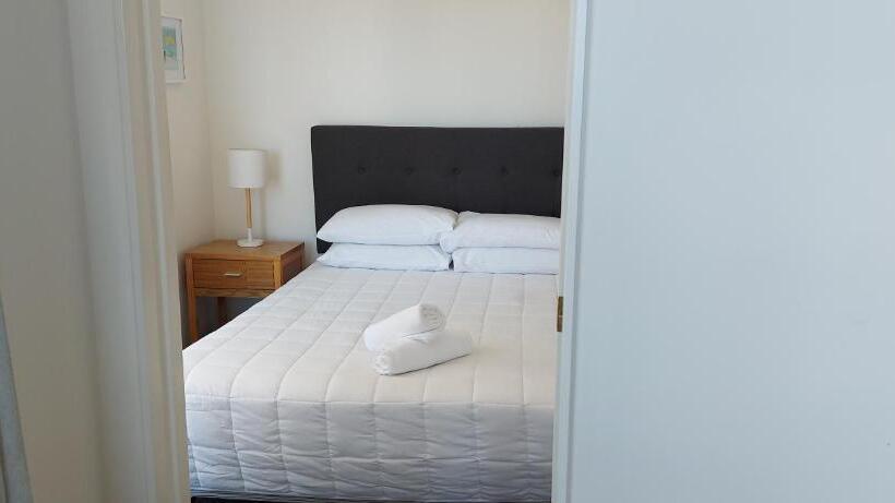 침실 2개 아파트, The Atrium