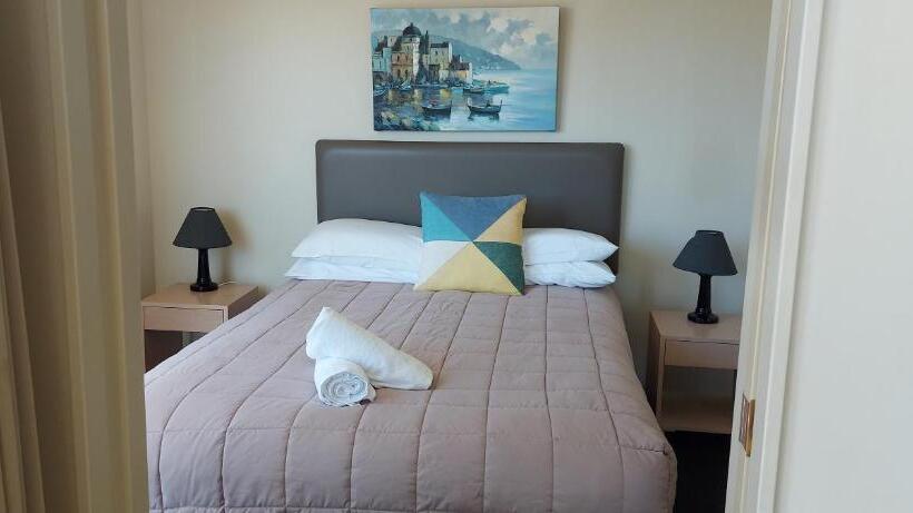 침실 1개 아파트, The Atrium