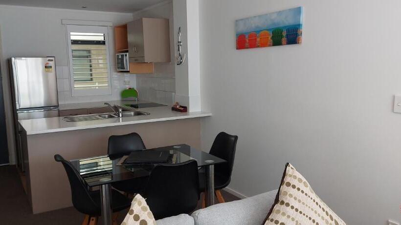 침실 1개 아파트, The Atrium