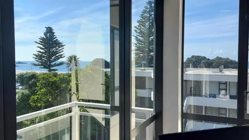 海の見える１ベッドルームアパートメント, The Atrium