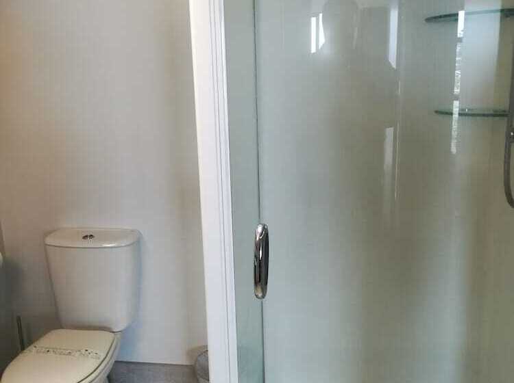 침실 2개 아파트, The Atrium