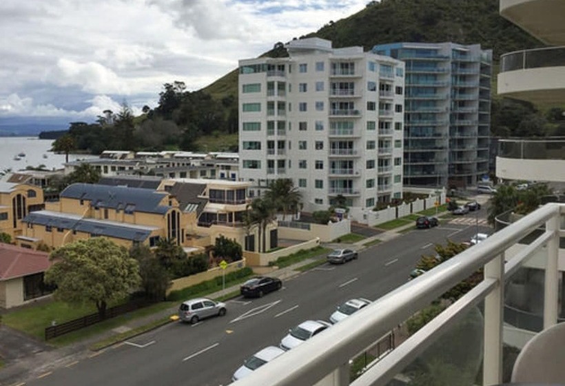 침실 2개 아파트, The Atrium