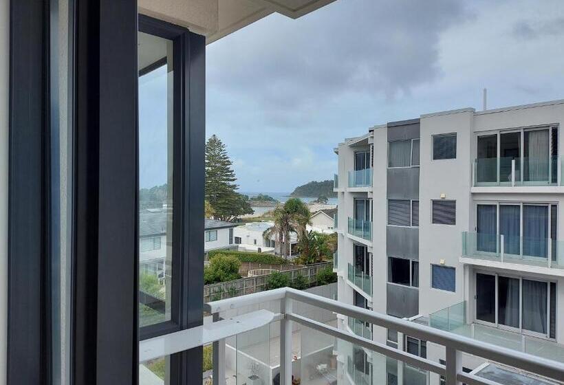 침실 1개 아파트, The Atrium