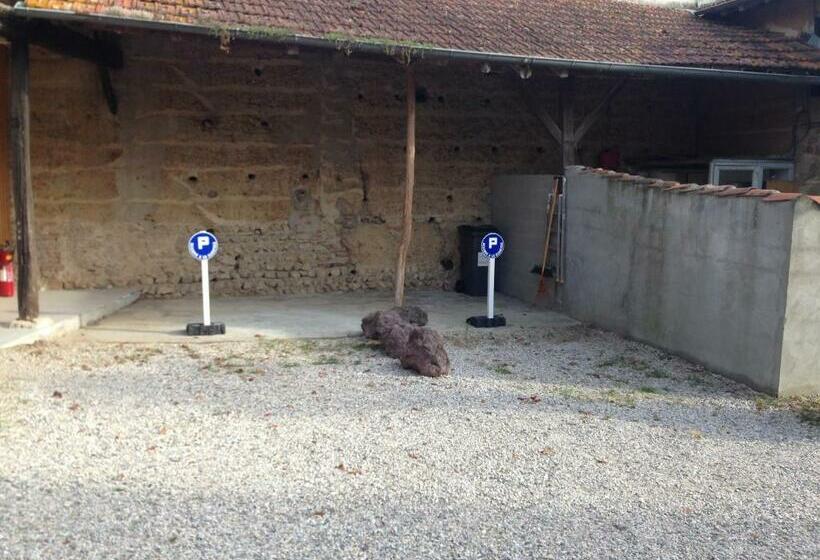 スタンダードルーム, The Resid For Calixte