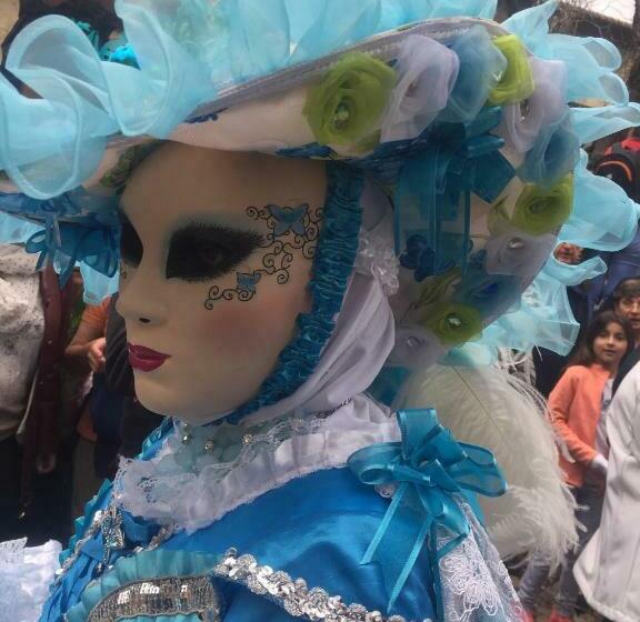 スタンダードルーム, The Resid For Calixte