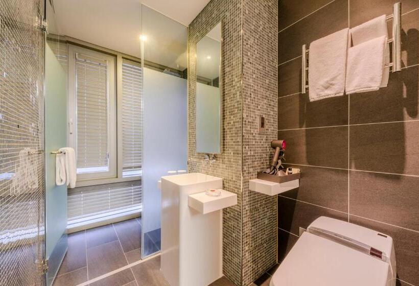 Villa met 1 Slaapkamer, Bayhill Pool & Villa