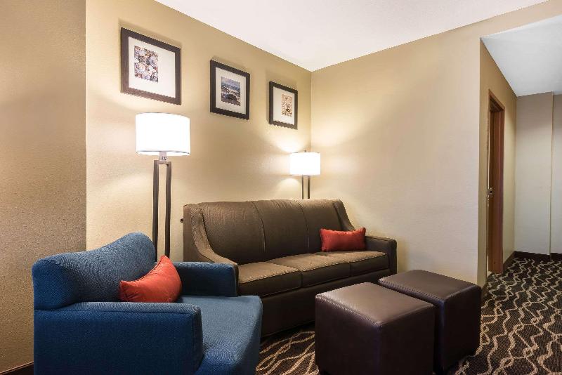 Четырехместный Номер Стандарт, B&b Hotel Toulouse Purpan Zénith