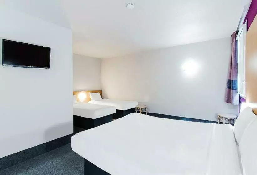 Standard Neljän Hengen Huone, B&b Hotel Toulouse Purpan Zénith