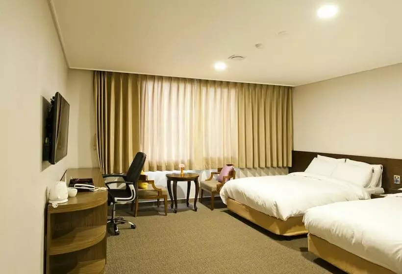 اتاق لوکس, Jeonju Yeonghwa
