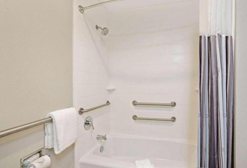 带观景和大床的豪华房间, La Quinta By Wyndham Corpus Christi Portland