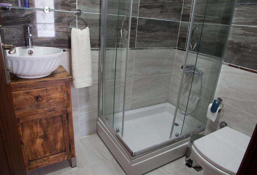 Economy Quadruple Room, Lal Hotel Bursa