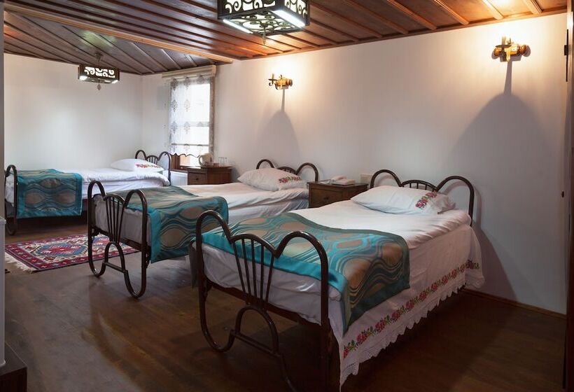 Economy Quadruple Room, Lal Hotel Bursa