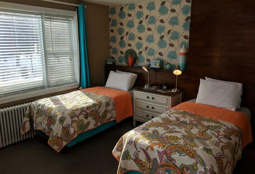 标准间, Mcgee S Inn