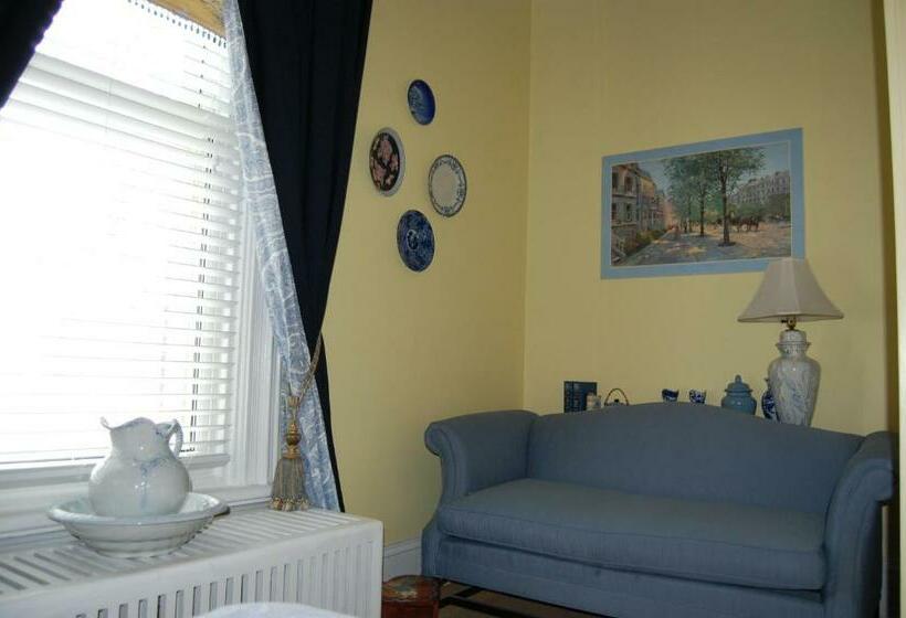 标准间, Mcgee S Inn